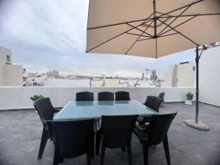 Seaside spacious penthouse with amazing views - Sliema - 3