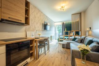 WiguryTower Garden 211' - 2