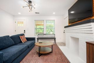 Chic 3BR Bungalow with Screened Porch & Patios - 7