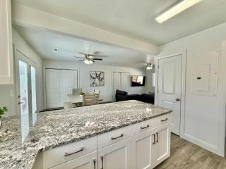 Townhome in Glendale UT near Zion with hot tub - 4
