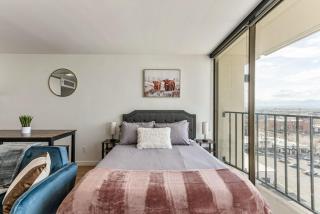Modern Downtown High Rise Gym Free Pkg - Salt Lake City - 1