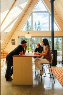 Canadian Classic - Spa - Sauna - Fire - Forest - Val-David - 6