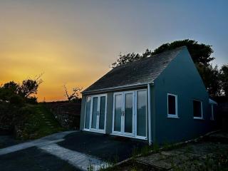 Tower Cottage - Pembroke - 7