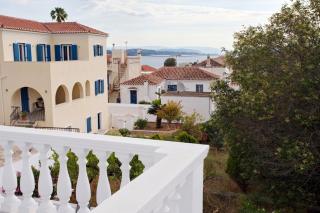 Arourahomes Spetses Town Suites - Spetses - 8