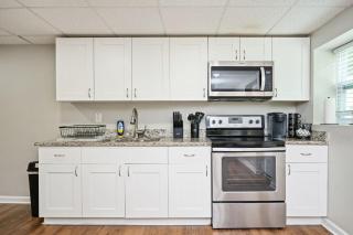Tranquil 2bd Oasis 10 Min to Airport & Downtown - 5