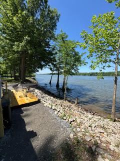 TN River Retreat - Lobelville - 6