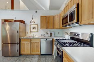 The Lemonade Stand - 1