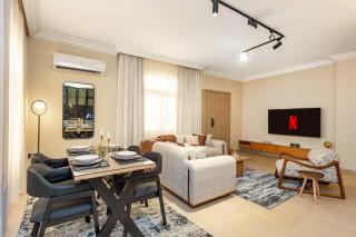 Luxury 2BR 2 Ensuites 001 - New cairo - 0