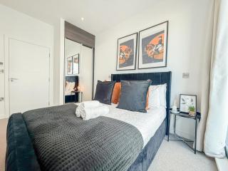 Lux 3-Bedroom Penthouse in Battersea with 3 Private Balconies near Clapham , Nine Elms - 4