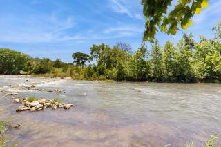 The Trout River House - New Braunfels - 7