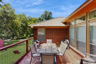 The Trout River House - New Braunfels - 8