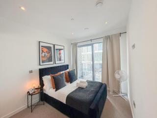 Lux 3-Bedrooms Penthouse with private Terrace & Balcony in Battersea - London - 3