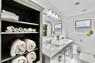 ★★Spacious, Modern & Trendy-Next to Downtown★★ - Austin - 0