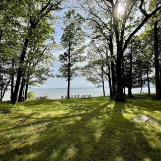 Quaint Cottage on the Sandy Shores of Lake Michigan - Rapid River - 1
