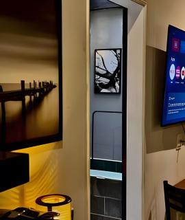 Explorer Bar - Classic Room - 2