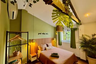 Explorer Bar - Tropical Room - 0