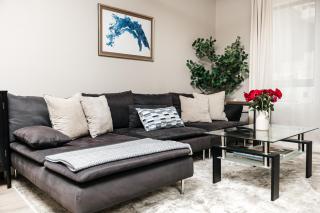 Modern Comfort 2BR - 7