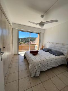 Sea View Apartment, St Clair - Le Lavandou - 9