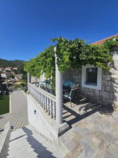 Sunny Hill - 5