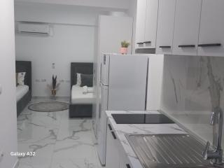 Ulliri - Tirana - 3