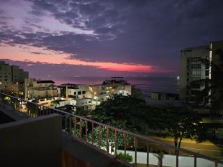 Coastal Bliss, 3BR Umhlanga Apartment With Ocean View - 7