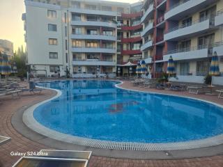 Apartment in Central Plaza - 1