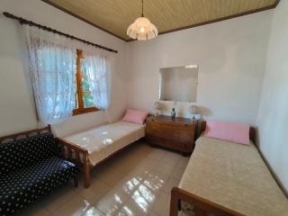 Kinira Seaside House - Kinira - 2
