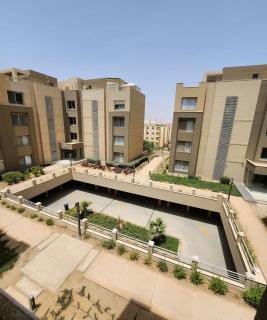 Stunning Gated 2 BR-Mins To AUC - Cairo - 8