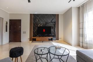 Stunning Gated 2 BR-Mins To AUC - Cairo - 5