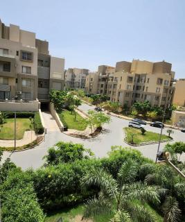 Stunning Gated 2 BR-Mins To AUC - Cairo - 4