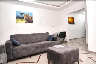 Golden Cherry Apartments - - 9