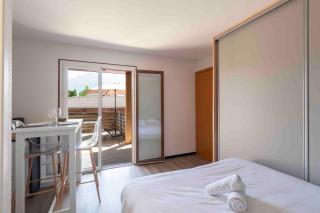 Cabana & Studio Alpin Annecy - Terrasse Parking - Argonay - 3