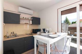 Cabana & Studio Alpin Annecy - Terrasse Parking - Argonay - 4