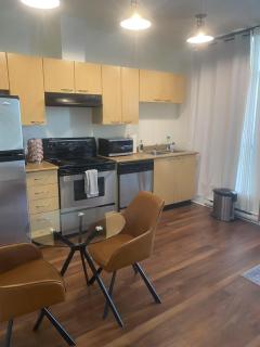 downtown vancouver independent affordable suit 1 - Vancouver - 1