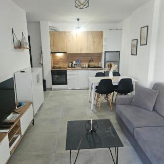 Sebo Apartment for rent Shengjin Albania - Sakës - 0