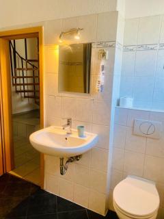 Komplettes Monteur Haus - 8