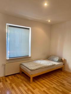 Komplettes Monteur Haus - Hannover - 2