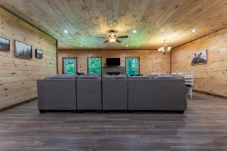 Bear Cage By Avada Properties - Gatlinburg - 2
