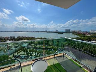 Apt with Balcony, Beach Access & Comfort, pool - Cancún - 0