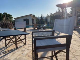 North Pool House - Kineta - 3
