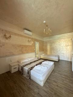 SUNRISE Suites - 2