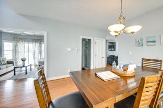 Walk to Public Beach Access Norfolk Family Home - 4