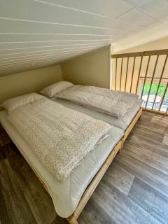 Flåm Tinyhouse with a Waterfall View - Flåm - 3