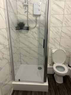 Stylish 1 Bedroom Apartment Near Sheffield - Kimberworth - 1