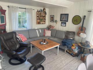 Flott hytte og naust med beliggenhet ved vannet! - 3