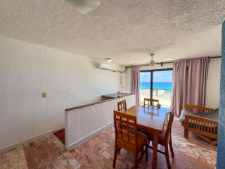 Ocean View, 2 Bedrooms, King Beds, pool, beach - Cancún - 5