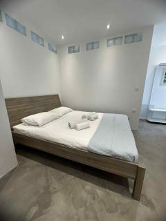 NV seafront Villa Aegina - Áyioi - 4
