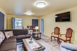 2 Mi to Dtwn Tacoma Charming Home with Deck and Yard! - Tacoma - 8