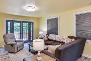2 Mi to Dtwn Tacoma Charming Home with Deck and Yard! - Tacoma - 7