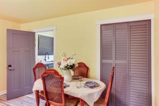 2 Mi to Dtwn Tacoma Charming Home with Deck and Yard! - Tacoma - 4